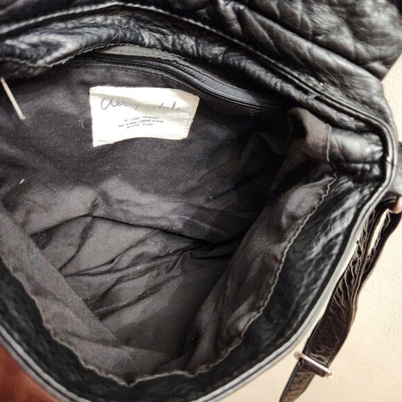 Aeropostale Black Lightweight Crossbody Shoulder Purse Bag Adjustable Strap - Picture 9 of 10